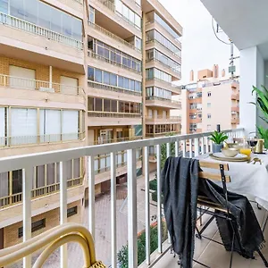 https://deluxe-fuengirola-playa-homeabroad-apartments.1costadelsol.com