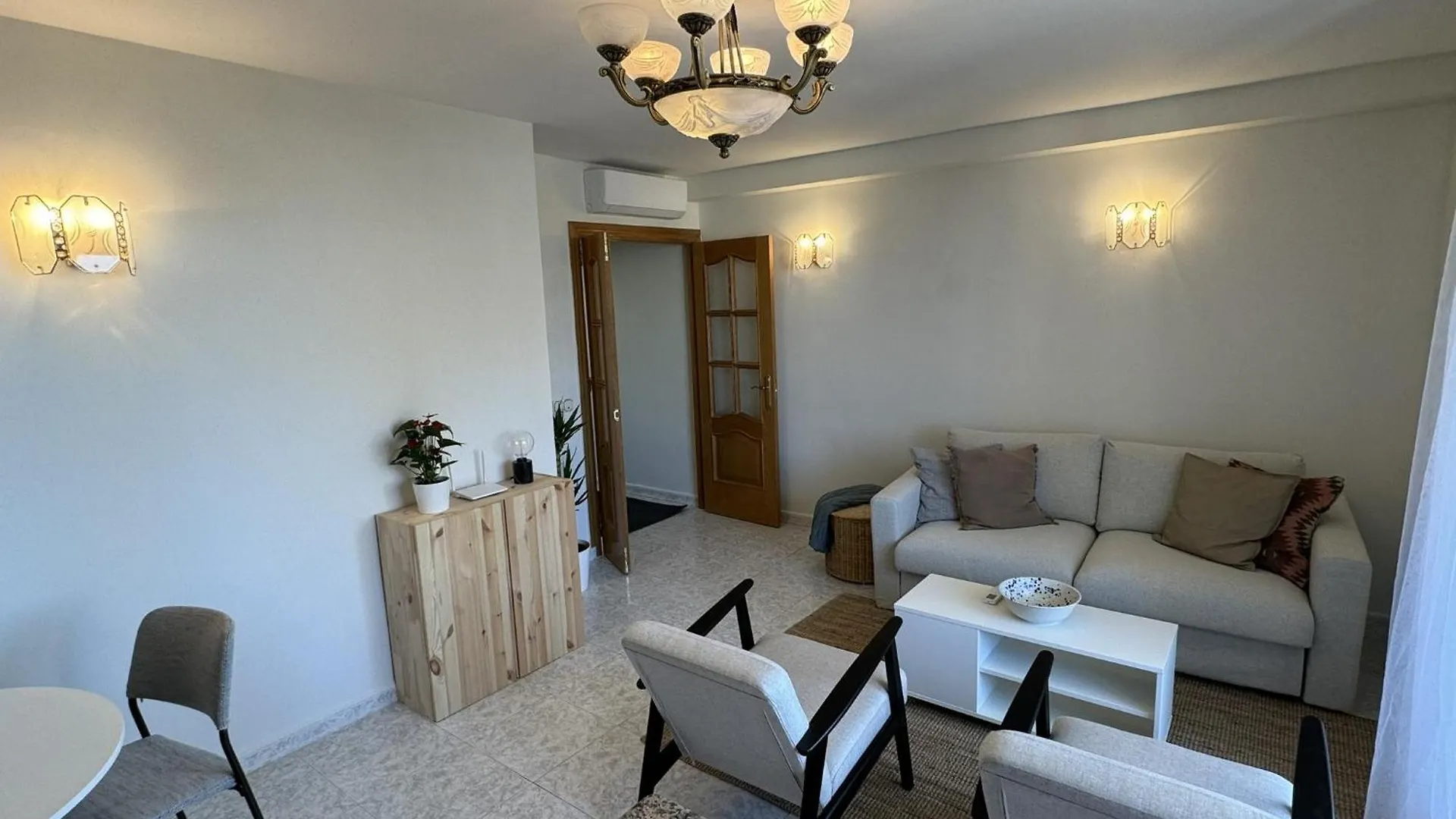 Beachfront Apartment With Terrace And Seaviews Fuengirola 0*,  Espagne